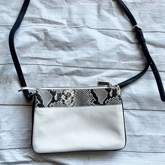 KATE SPADE Leila Mixed Material Triple Gusset Crossbody in Parchment NWOT - Picture 6 of 8